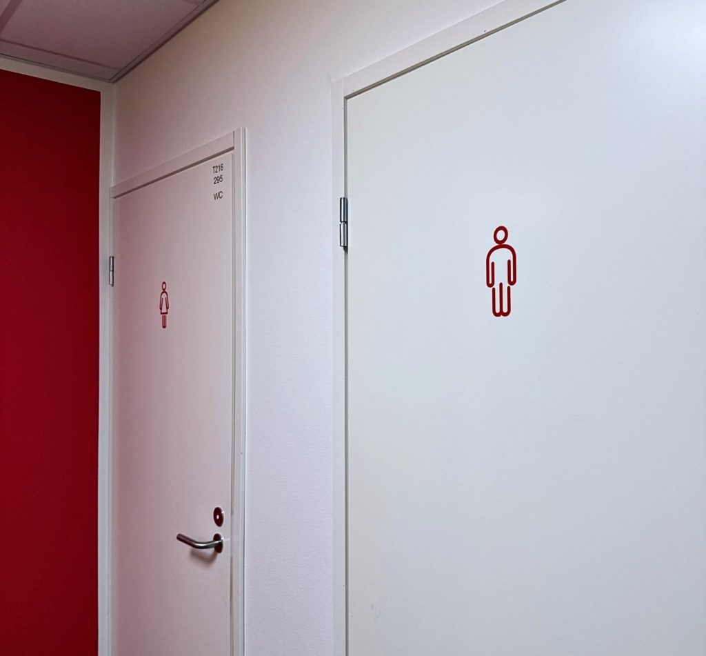 Kuvassa näkyy Cervin brändätty tilamerkintä